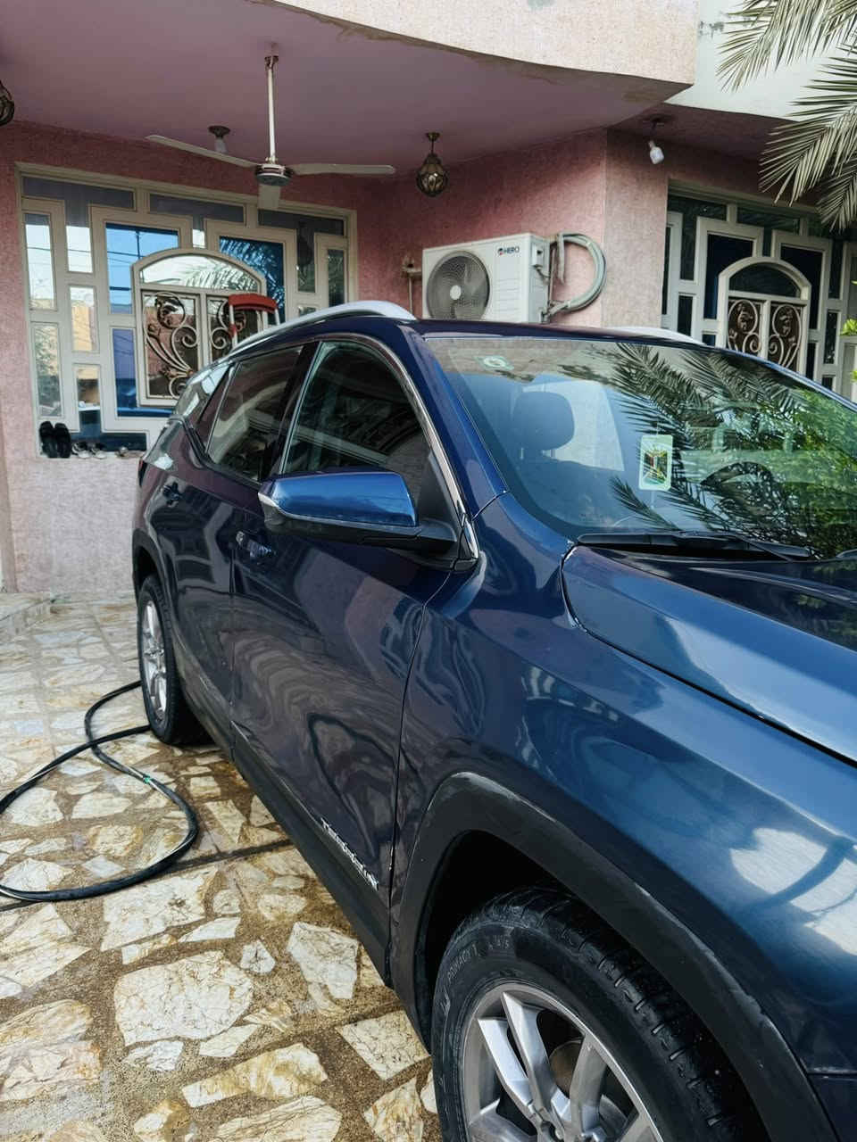 السلام عليكم ورحمة الله وبركاته..                                         🚗 للبيع – GMC Terrain 2022 🚗

🔹 النوع: جي ام سي تيران  
🔹 الموديل: 2022  
🔹 الفئة: SLE (مواصفات معروفة)  
🔹 عداد المسافة : 42 ألف ميل  
🔹 الرقم: نجف الجديد (باسمي)  
🔹 الاستخدام: السيارة على إيدي من دخلت للعراق 

✔️ مداور مباشر  
✔️ حادثها موضح بالصور بكل شفافية  
✔️ جاهزة بالكامل (محرك + كير + تبريد)  
✔️ الحمد لله ما عوزها شي  

💰 السعر: 150 وقابل للتفاوض بشي بسيط  

📍 الموقع: النجف الأشرف  

📞 للتواصل:  
***********  
متواجد أيضاً على الفيس بوك  

إذا ما عجبتك السيارة، اذكر محمد وآل محمد 🙏  
(اللهم صلِّ على محمد وآل محمد)
