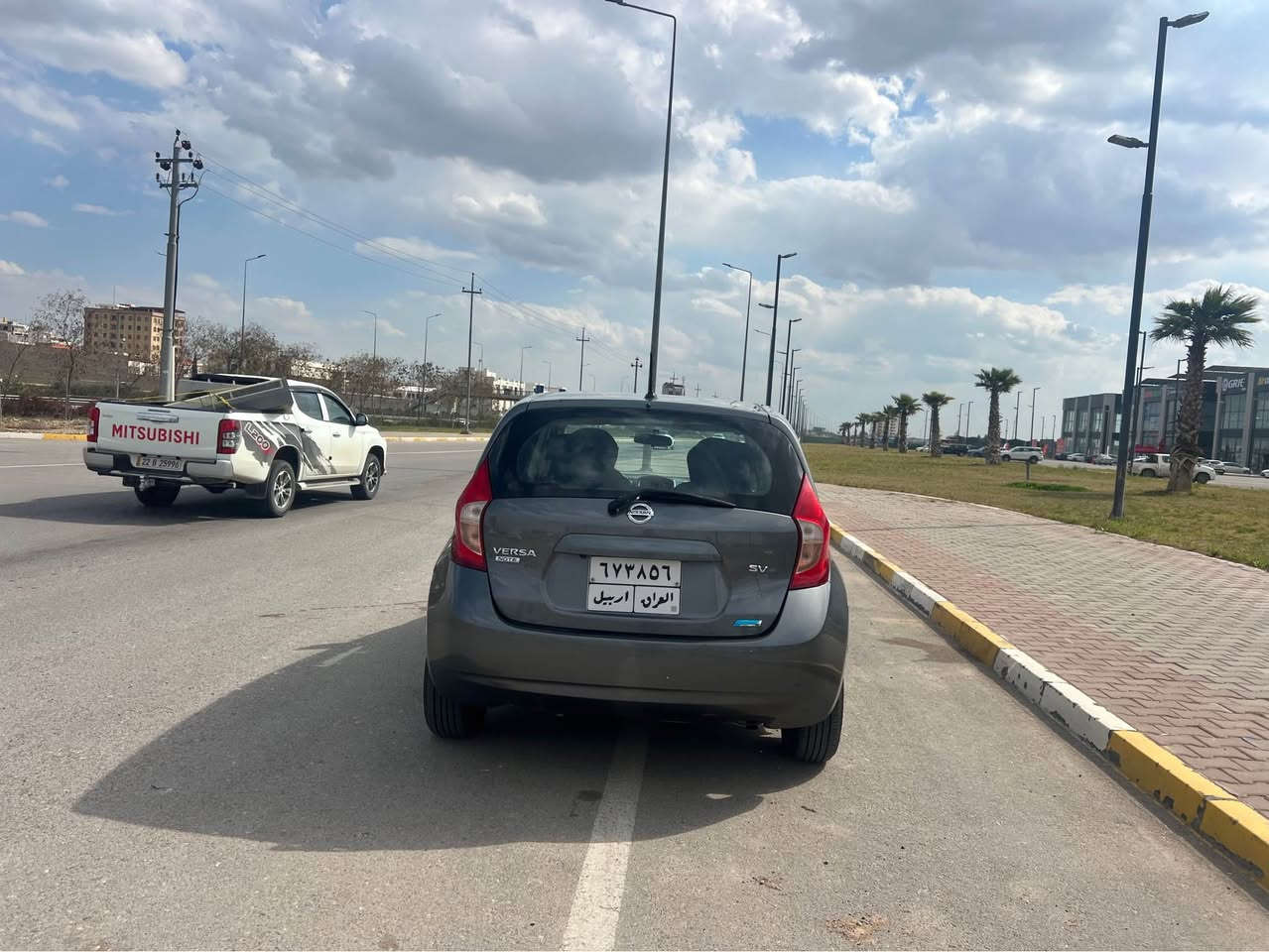 نيسان فيرسا
2016مؤديل
مواسفاتSV
شاشه كاميره
چام كاربايي
ئاوينه كاربايي
تعديل سرعه
فؤليؤم
سياره بؤنيت سبوغ لگلك چاملغ دووتعديل
بي ئه رباك به شرت 
سعر 79 تكايه مشته ري وه ره سير كه
وتس اب *********** أربيل, العراق
