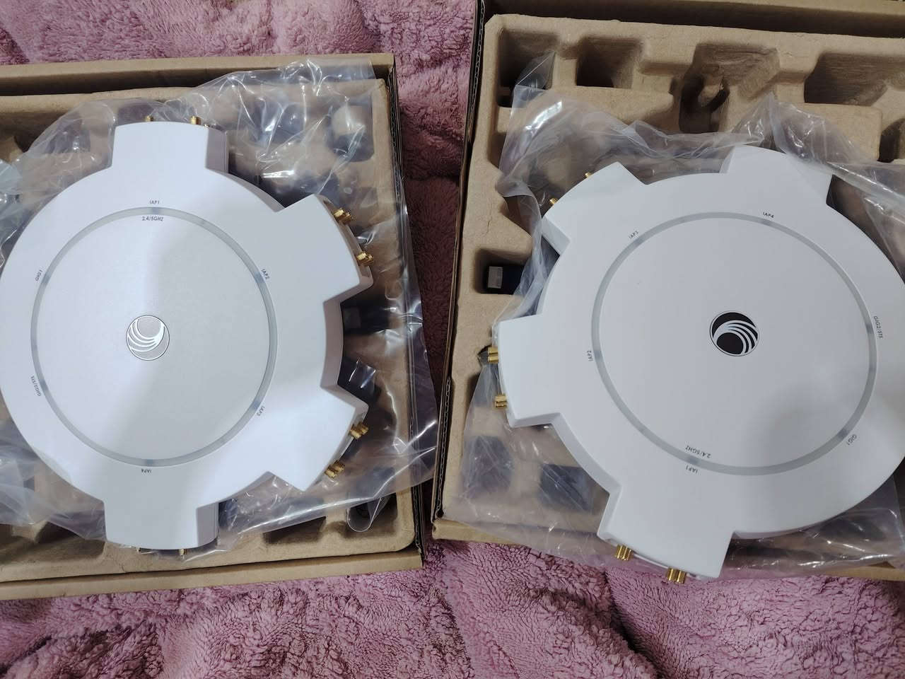 راوتر تقويه مال شبكه ٣ قطع ابسعر مناسب هاي القطعه ال وحده اب ٥٠  يبيعونه والله السعر خاص رقم الموبايل ***********
