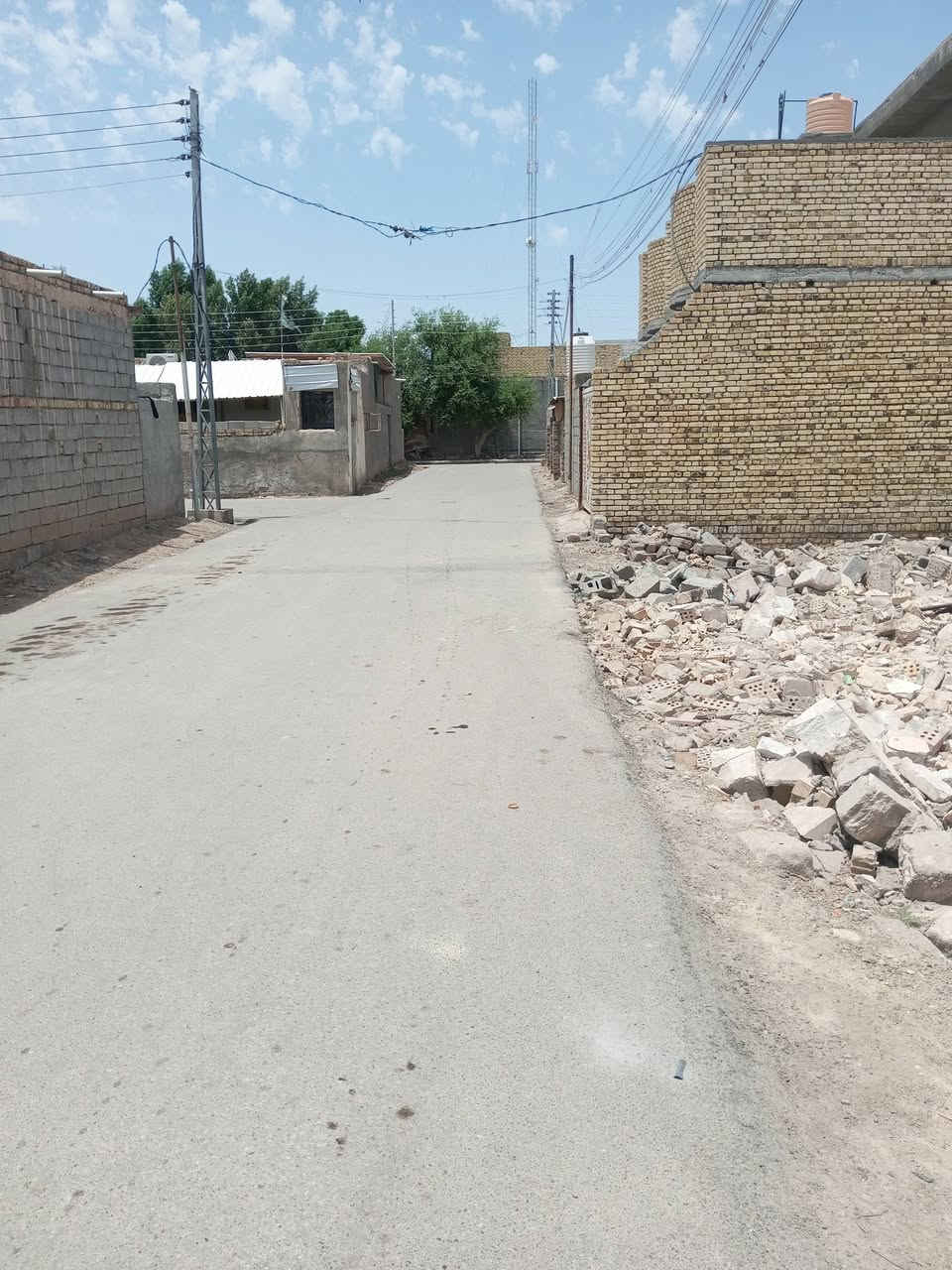 بيت طابو صرف   مفلش مساحة 471متر ينباع قطعه  

واجه 20  ونزال القطعه 23  مداور مباشر  وكاله عامه 

العنوان منطقة القريه العصريه  قرب حي صناعي

خدمات تبليط مجاري كهرباء ماي  مدارس كلشي متوفر

 تبعد عن شارع رئيسي  250  متر  شارعها 6 متر   تبليط 

 السعر المطلوب  90 وبيها مجال للاستفسار مراسلتي


**إذا كنت صاحب هذا الإعلان وتريد حذفه لأي سبب، رجاءا أرسل رسالة إلى الدعم الفني**