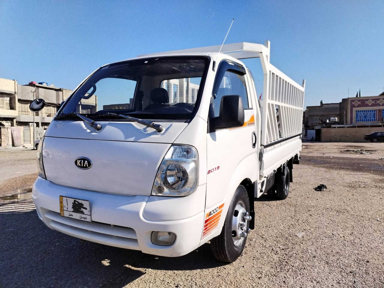 السلام عليكم.  
للبيع كيا فحل.مديل.  2006
رقم ميسان مشروع وطني  . تحويل مباشر. محرك. 4000. مفتوح. لاتبخير ولاتنقيص جديد مكفولة من الضربه  `صدر جديده  شواصي مكفولة، تخم تاير .كهربائيات كله شغاله السعر. 97.ورقه مكاني بغداد.  ه‍.  ***********  .
