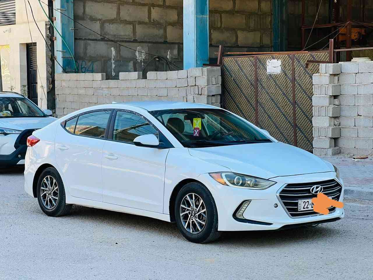 النترا موديل ٢٠١٧ وراد مريكي حادثه بنيد فقط والباقي كفاله عامه من فتح وتبديل وصبغ والضربه السعر 118وقابل لتفاوض الاستفسار تصل *********** سياره جديده حداديه؛  تبريد تخم تاير شاشه كامره تحكم استيرن سنويه مجدده 2029 مكان سياره كربلاء

