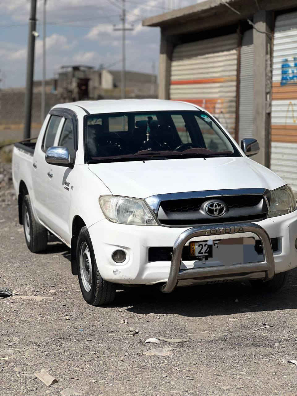 ***********
***********
 مرزيه فلاحى ٢٠١١ ناو سور، يةك بارجه سبوغ بةخ فقط جامةلوغى بيشةوه لاى سايق بى ناو كرتن ، كيرو ومةكينه واكسل  بةشةرت، تةقةو رةقةش بةشرت ٤ تايةى نويةيه ، سياره بةناوى خومه تةحويل بةشةرت.
تويوتا هايلوكس فلاحي ٢٠١١ داخل احمر ،قطع وحدة صبغ جاملغ امامي صفحة السايق بدون دواخل، كير ومكينة واكسل ابشرط، طخم حداديه جديد واربع تايرات جديد، سيارة باسمي تحويل ابشرط. أربيل, العراق
