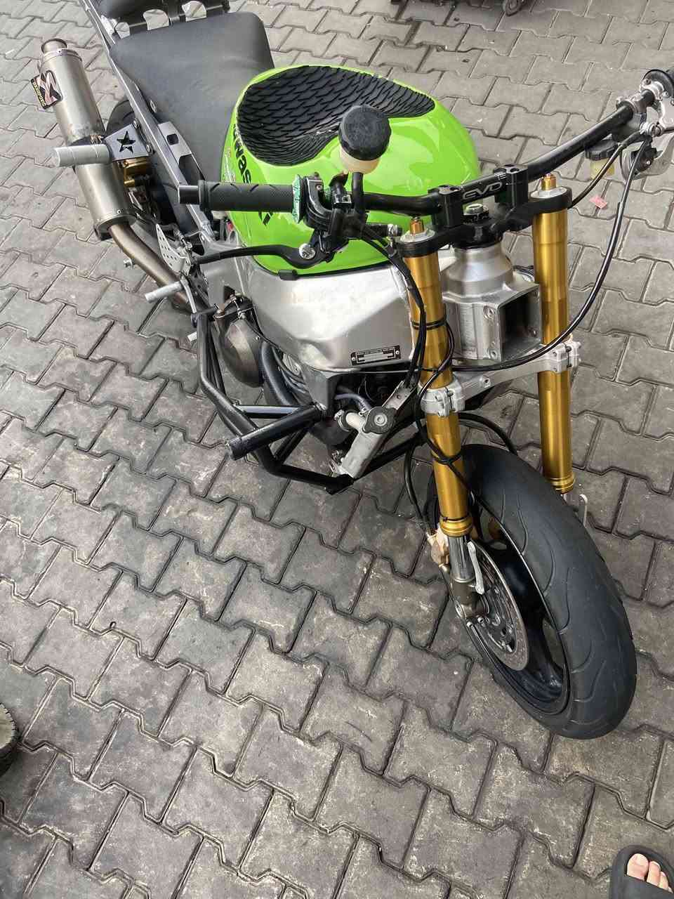 سلام عليكم كاوسكي 2004مال لعب مكفولة مكاني مشتل ***********ب26وبيها مجال
