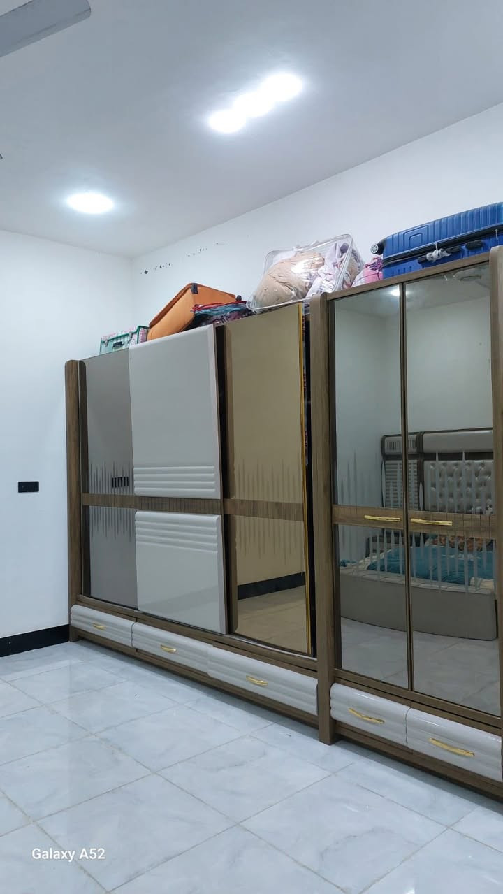 غرفه تركيه مستخدمه للبيع ثقيله جدا باب اول كنتور مع ملحق إضافي بيه أضرار فقط المجرات رايد اله صيانه بيع سريع السعر ٦٥٠الف مكاني البصره


**إذا كنت صاحب هذا الإعلان وتريد حذفه لأي سبب، رجاءا أرسل رسالة إلى الدعم الفني**