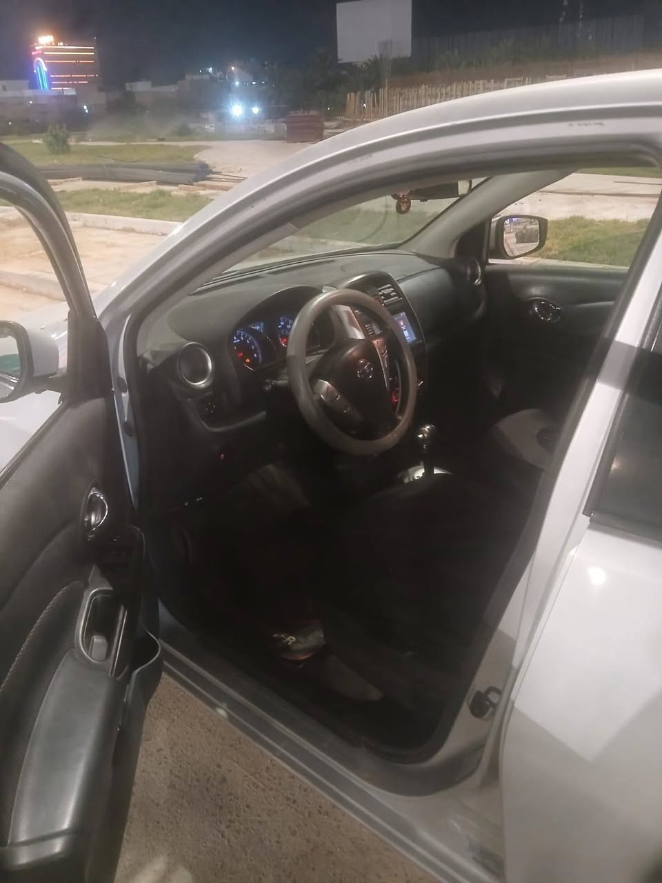 السلام عليكم للبيع نيسان فيرسا ١٦٠٠ محرك مديل ٢٠١٩ وارد امريكي ضربه بجم بنيد وجاملق امامي سياره جاهزه وحمد الله رقم بصره سنويه بسمي تنتهي ٢٠٣١ العنوان بصره البرضعيه سعر ٨٥ وبيهه مجال بسيط ولشراي يتصل *********** البصرة, العراق
