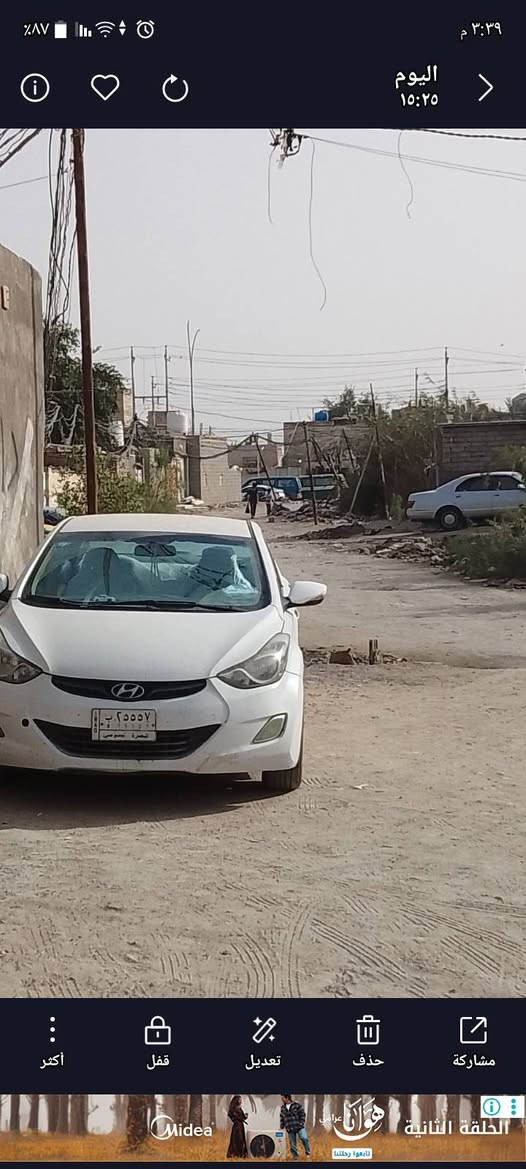 بيت تجاوز التظحيه شارع العياده الاستداره الاخيره عليسره غرفه وصاله استقبال مطبخ وصحيات مساحته 120متر سعره 7مليون الاستفسار علرقم ***********
