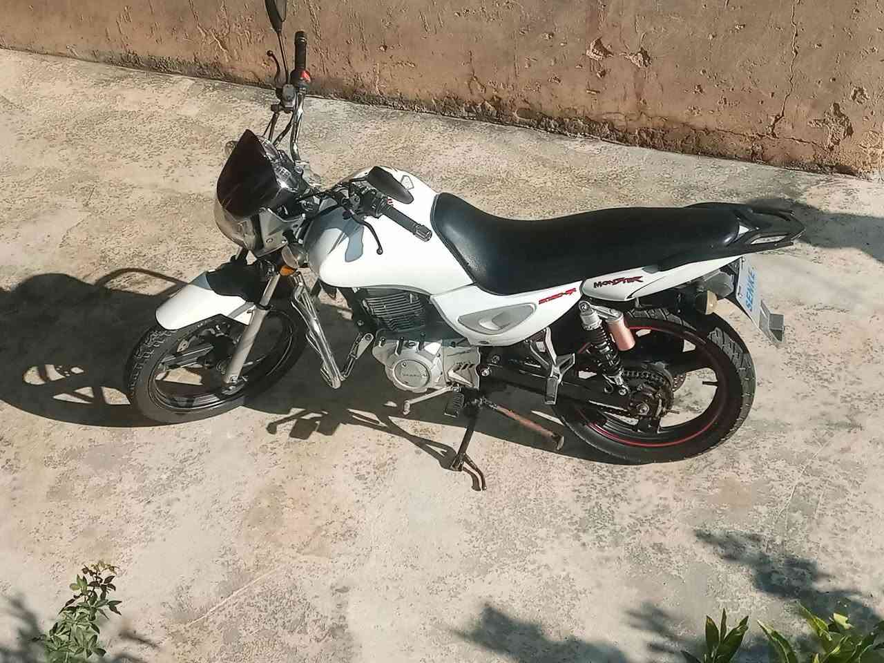 ماطورسنكي للبيع موديل 16 محرك 150 اوراق كامله الاستفسار علا رقم***********
