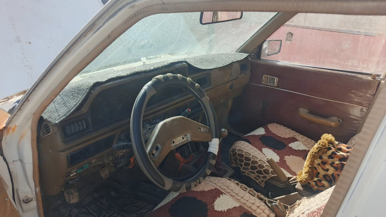 كرونه للبيع بيه كاربون بانزين صاحبه ماندله مروس ابرازيل محرك مجفت جديد الكير بي ونه ع ثالث بس سياره كاطع ناريه ع بلكات 
 مكان السياره كركوك عروبه شعندك مراوس نزل ***********
