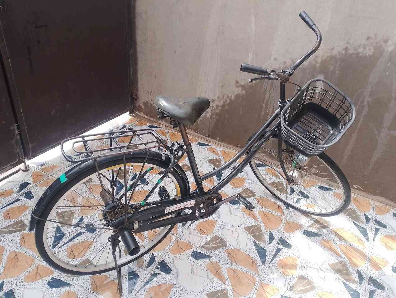 سلام عليكم 
باسكل للبيع ياباني لون اسـود حجم 26
حيل نضيف باسكل تايرات جديده جدام وره
جاملاقات جديده سعر 65.وبي مجال العنوان كركوك  حي النداء 
اوو مراوس هم عادي رقم الهاتف 
***********
