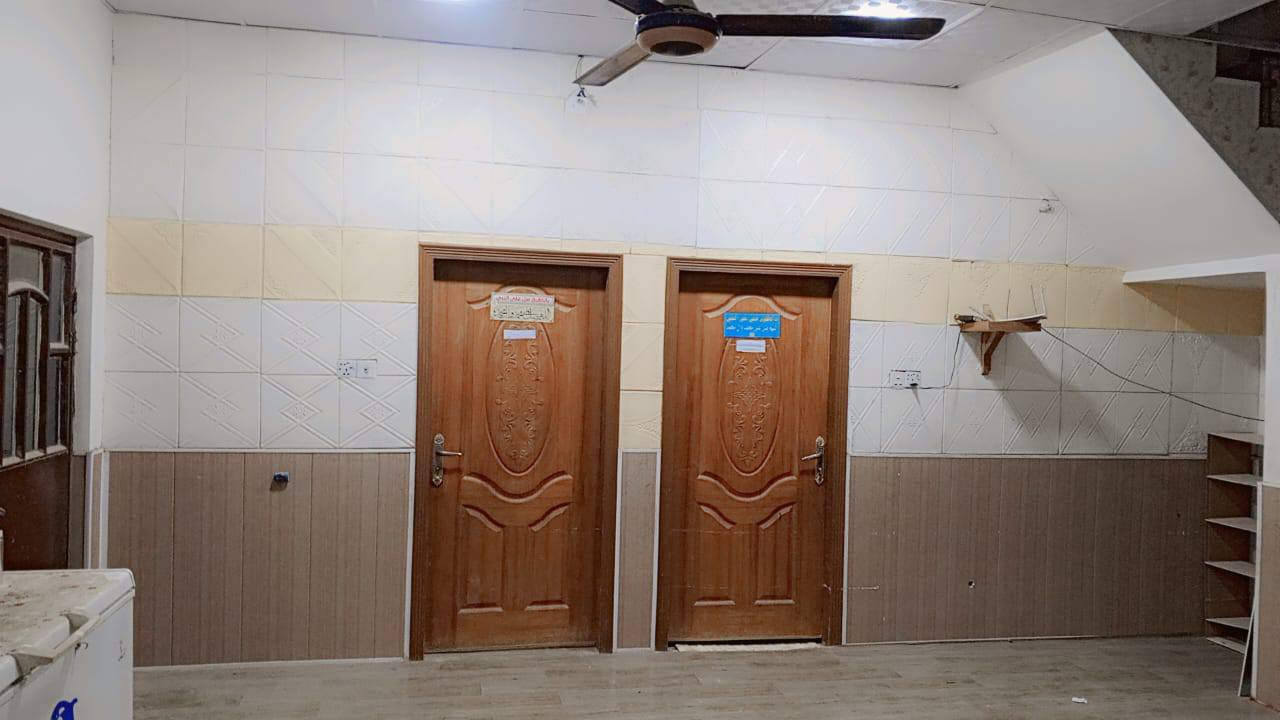 الدار للبيع
زراعي سند ٢٥ مشمول بالتطويب   خدمات كامله ماء وكهرباء 
يقع في حي الغدير طريق ديوانية دغاره يبعد عن تقاطع النسر ٢ كيلو 
المساحة ٢٢٥ 
طابق واحد غرفتين وصالة وبراني ومطبخ وممرات ٢وحمام داخلي وحمام خارجي وكراج خارجي 
للاتصال واتساب ***********
