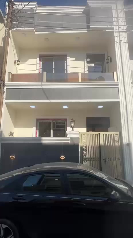 دار للايجار مساحة 50م طابقين في منطقةالدورة البعيثة مجمع العدل الاول يحتوي البيت على غرف نوم عدد2 وصالة وحولي ومطبخ وحمام بناء حديث مفتاح قريب على الشارع العام السعر 400 الف مطلوب عائلة صغيرة للاستفسار ***********
