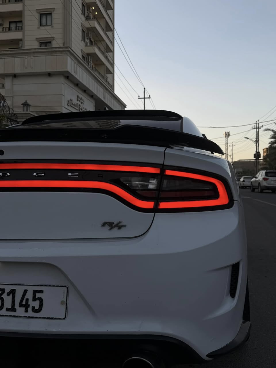 للبيع جارجر2016 اصل 
محرك 5700🚀 RT V8
ماشيه 75 mi
رقم بغداد رباعي الجديد بأسمي هزه جديده تحويل ثاني يوم 
حادثها جاملغ و بنيد فقط 
محرك كير كفاله 
عليه مراوح العاصفه 
عليها لدات اوركال 
عليها كت كامل SRT
ويل 20 نجمه 
تخم تاير جديد 
شاشه كبيره كامره 
شفتات ستيرن 
مثبت سرعه 
سماعات البايت 🔊 
تبريد قطعتين ثلج ❄️ 
السياره حلوه و جديده ما نازله ساحه متتقارن بالمهجومات 
السعر 173 و بيها مجال 

للاتصال ***********
