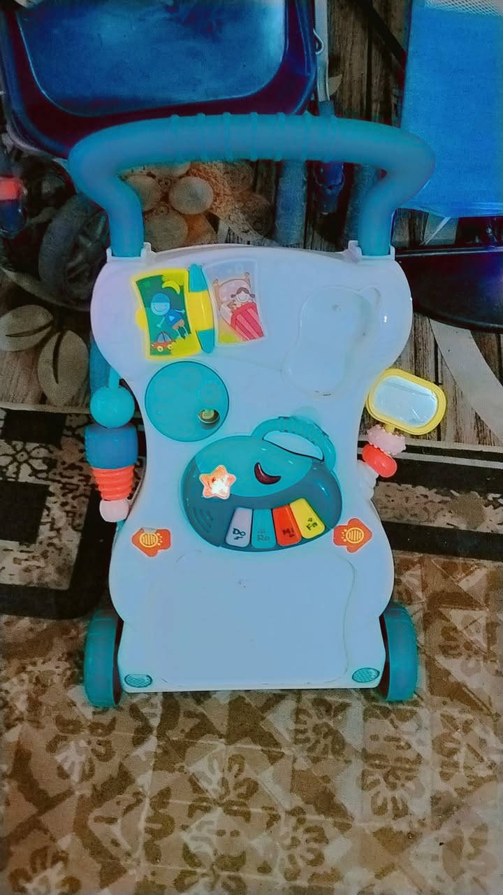 براد ماء وكع وصلحت بس البارد الحار ما يشتغل 
عربانة طفل
حجله
مشايه نطاطه
كرسي طفل


**إذا كنت صاحب هذا الإعلان وتريد حذفه لأي سبب، رجاءا أرسل رسالة إلى الدعم الفني**