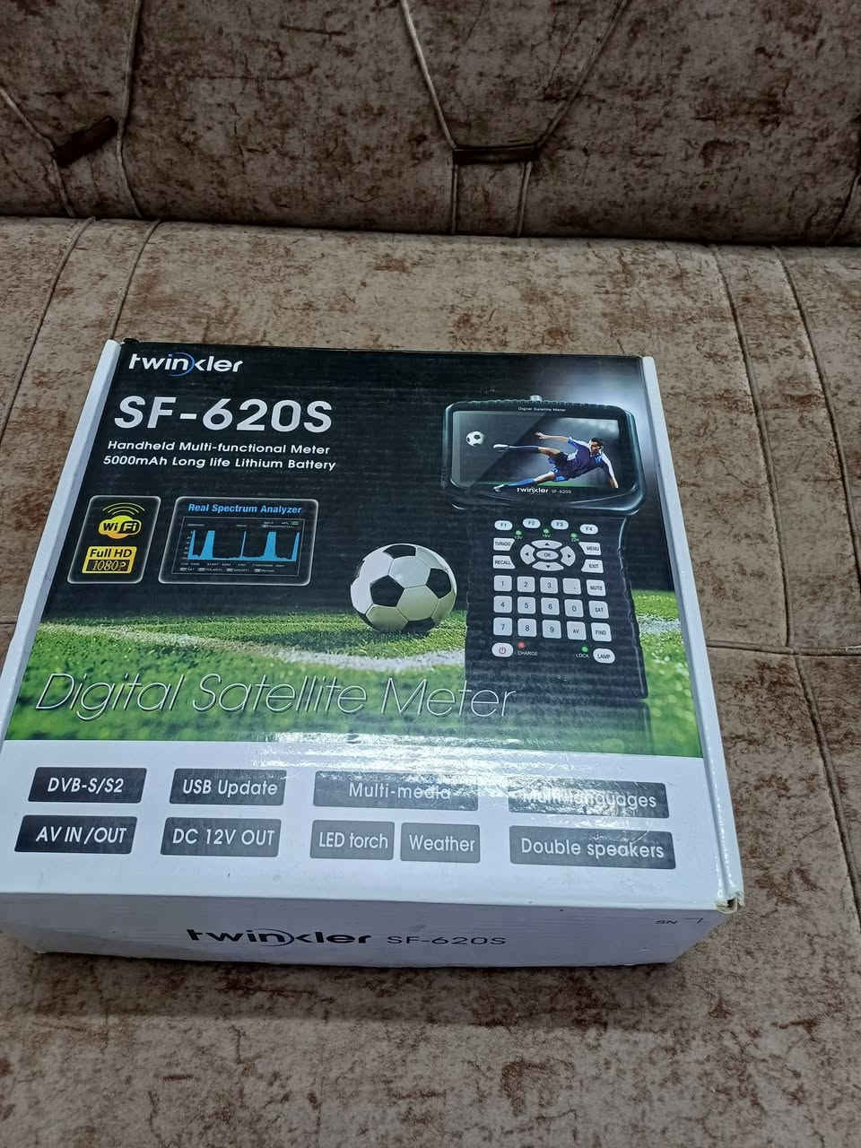 جهاز فايندر موديل( توين كلير ) مستعمل  ونظيفشغال مية بالمية سعره النهائي( 70) للامانة تم تبديل البطارية فقط / المرفقات  (شاحنة الجهاز ) ( شاحنة الجهاز بالسيارة ) ( حمالة )  // فقط الغطاء تعبان // للمعلومات عالماسنجر


**إذا كنت صاحب هذا الإعلان وتريد حذفه لأي سبب، رجاءا أرسل رسالة إلى الدعم الفني**