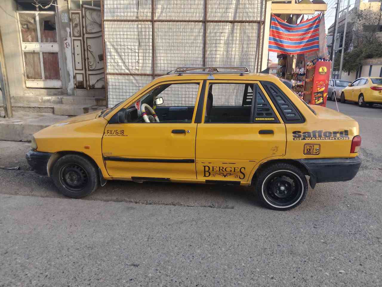 سلام عليكم للبيع سايبه 2011 كير محرك شرط كاربون بانزين سياره مرتبه و مصروف عليها سعر 25 وبيها مجال  باقي لستفسار ***********
