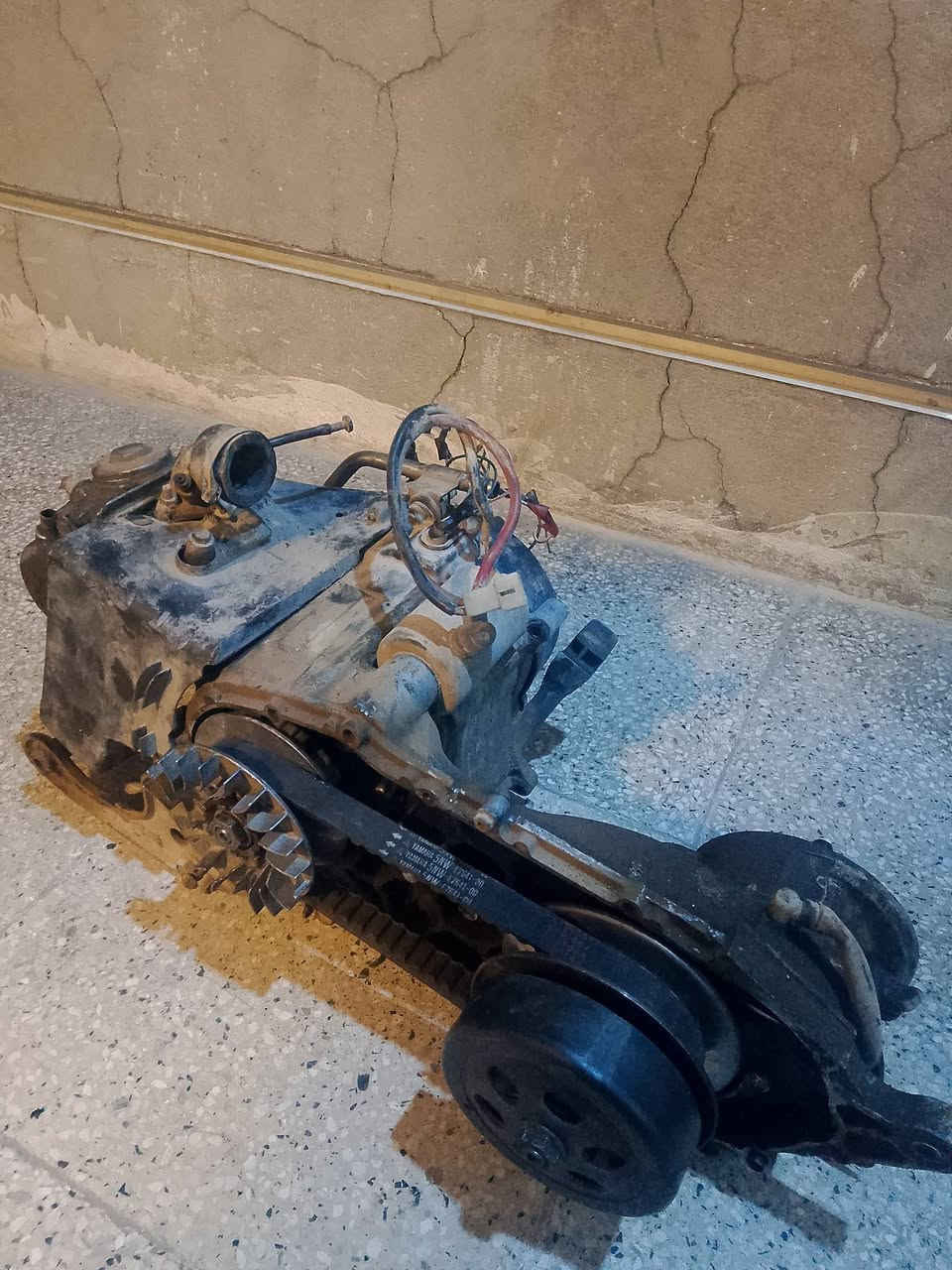 السلام عليكم 
مكينه كايمة بس دخان فقط 
كلج خلفي اصلي محتاج بس بنز 
كلج امامي


**إذا كنت صاحب هذا الإعلان وتريد حذفه لأي سبب، رجاءا أرسل رسالة إلى الدعم الفني**