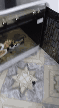 طباخ اخو جديد مرة وحده مشغلي خمس اعيون نوع كريازي الاصلي السعر 600 وبي مجال بيسط وع فحص الاتصال ع الرقم ***********
