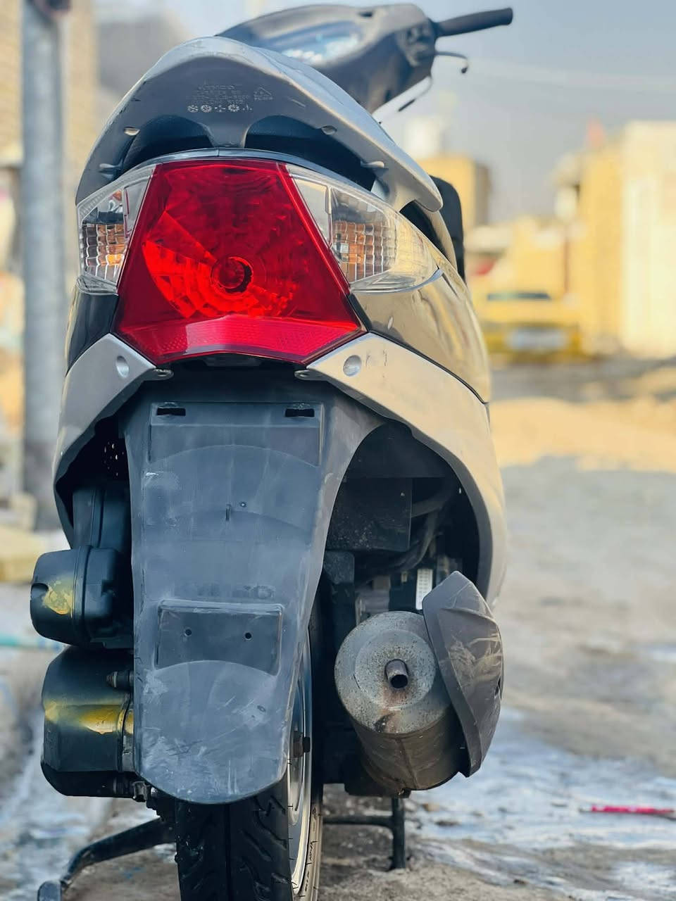 دراجه كامكو فحل للبيع دراجه شوفت عينك صار شهر طالعه من لباله ب ٨٥٠ وبيه مجال للشراي
***********
