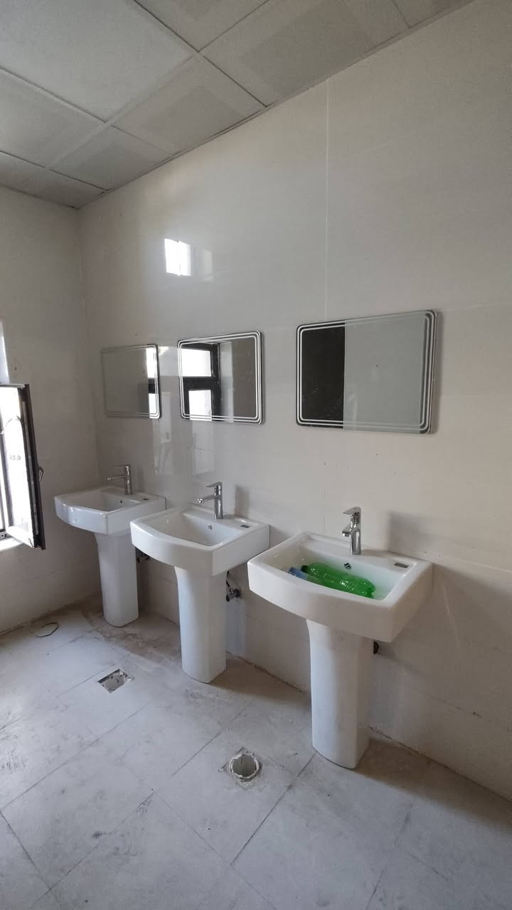 عبود الشمري للتأسيسات صحياة العامه
تم انجاز عمل #محكمة #الدجيل 
العمل مستمر   شغل درجه اولى  
التصال 
***********
***********
***********
@إشارة
