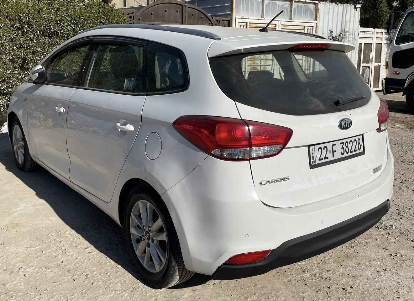 كيا كارينز 7 راكب محرك 2000 دوش
2014 مكانات صبغ اليع حزام سعر مناسب
شاشه / كامره / مري شفط / اشاير بالمري
كشنات جلد / تخم تاير / تبريد ثلج 
رقم اربيل الجديد سنويه ب اسمي 
السعر 115 وبيها مجال ‭0770 081 1555‬
