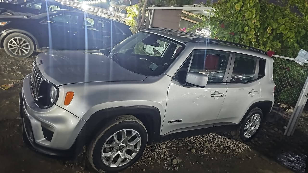 جيب رينجيد موديل ٢٠٢٠
مكينة ٢٤٠٠ 
ماشية ٨٥ الف .
المواصفات البقية معروفه. 
باسمي مكاني كربلاء. 
الاتصال او المراسلة واتساب 
***********
السعر ١٢٠ بيها مجال .
