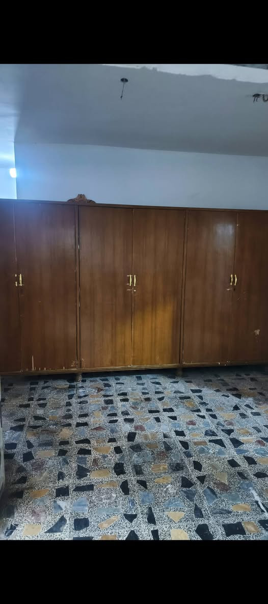 كنتور ٦ ابواب تزكام كلش  فقط  145    العنوان بغداد البلديات ***********
