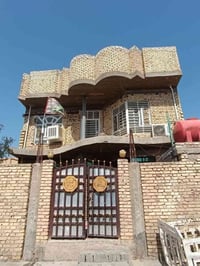 حي صناعي • خلف الكراج • بناء حديث