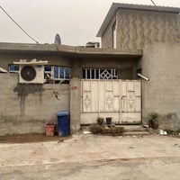 بيت للبيع • ١٠٠م • شارع ماهر قرب المولدة