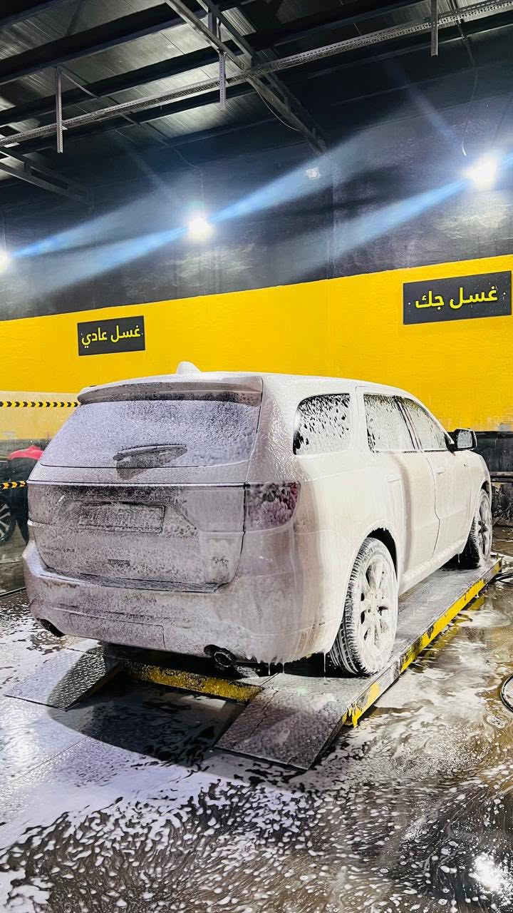 السلام عليكم  دوج دورنكو مديل 2017 وارد أمريكي ضررها في امريكا باب الصندوق  وضررها بل عراق   بابين  صفحه السكن والجاملغ الخلفي بي شبر صبغ كذالك صفحه السكن و الجاملغ الأمامي صفحه السايق شبر صبغ السياره صار عندي 3 سنوات   كير ومكينه كفاله تخم تايرات حداديتها 75 % سعرها 225 ورقه وبيها مجال مكاني بصره   الرقم ***********
