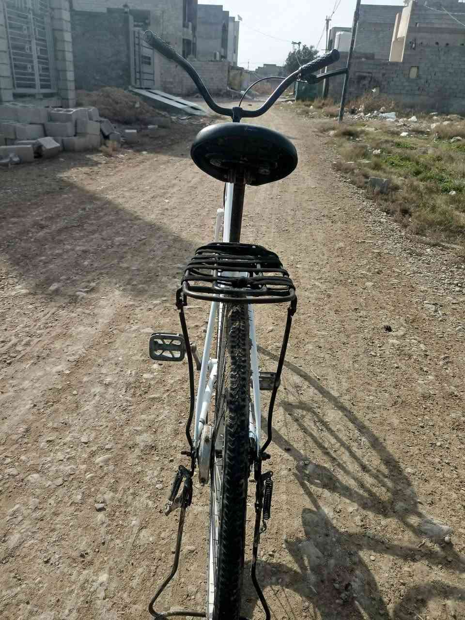 السلام عليكم بايسكل حجم 26 بايسكل مصبوغ تعمير موديل 18 مكاني ديالى بعقوبه تحرير سعر30 رقم***********
