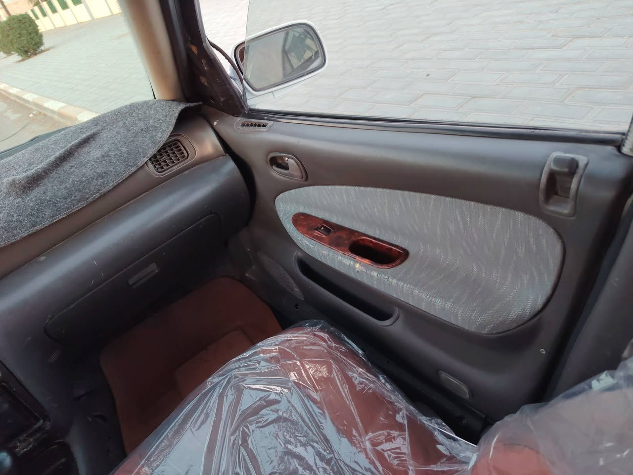 للبيع سيفا موديل 96 رقم بغداد دولي اوتماتيك حاويه كير محرك جدد تخم تاير جديد حداديه جديده داخل جديد مصبوغه جماليه بدون ضربه ***********
