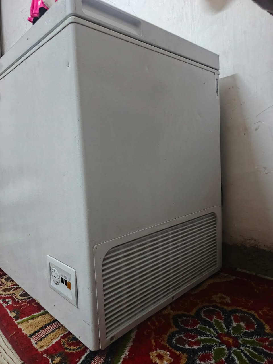 مجمدة جبيرة اخت جديدة بعدها بلزكاتها  نوع بيكو السعر ب٢٠٠ وبيها مجال مكاني بغداد الحبيبية شارع سجة فرع مطعم سلام الاستفسار واتساب علرقم ***********أو خاص
