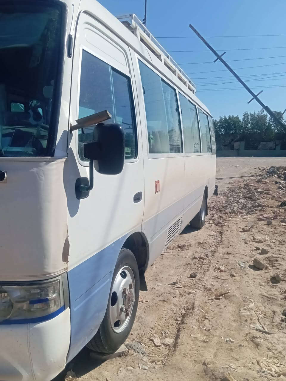 سياره 8للبيع مصفرة هيئة وضريبة مكينة كير اكسنت كفالة تخم تاير جديد وشرط المداورة مكان الكوت طريق الدجيلي***********
