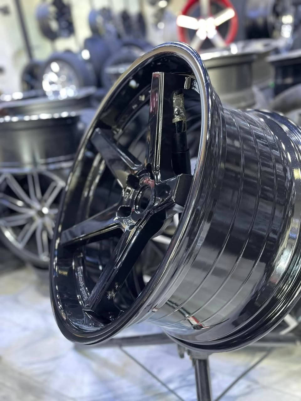 السلام عليكم ويلات فيراده زوج حجم 20  سعر ٣٠٠ الف
***********
