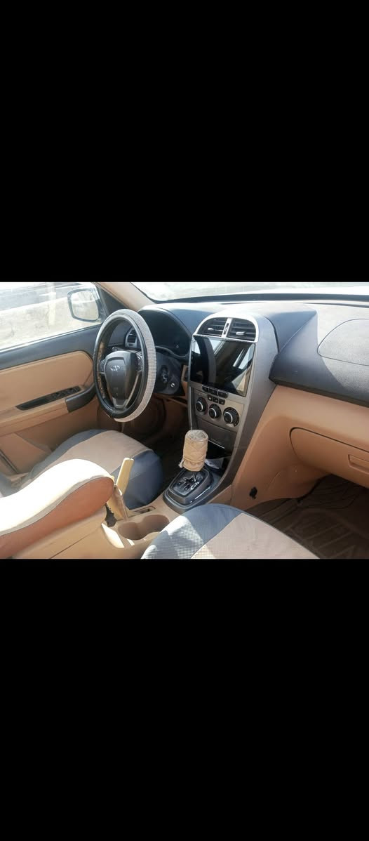 السلام عليكم سياره تيكو 2013 بدون حادث مكينه كير سليم بدون تبخير ولاتنقيص مواصفات فتحة سقف شاشة اندرويد كهربائياتها كلها شغاله لايت زنون سنويه غير منتهيه رقمها بصره السعر 45 وبيها مجال للشراي الرقم  ***********
