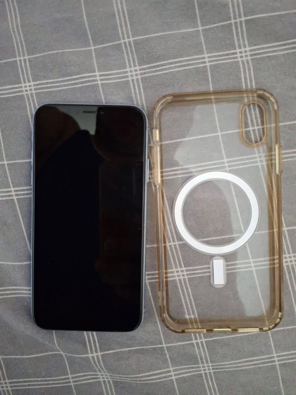 ايفون Xr مساحه ١٢٨
مغير بطاريه فرست هاي 

الجهاز معفي ضريبه 

فيس اي دي شغال بدون مشاكل 

بدون كرتونه معاه جراب ماج سيف فقط 

السعر ٧٥٠٠


**إذا كنت صاحب هذا الإعلان وتريد حذفه لأي سبب، رجاءا أرسل رسالة إلى الدعم الفني**