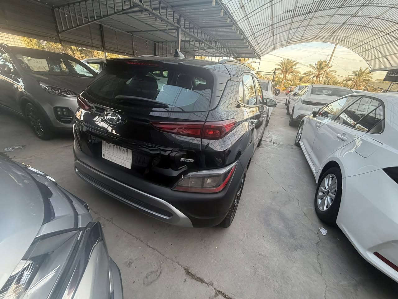 السلام عليكم عندي كونا موديل 2023 محرك 2000 دوش بصمه تشغيل وجلد وفتحة سقف ورادارات  وهندبريك بصمة وشاشة جبيرة فول مواصفات بدون ايرباك مرقم بغداد باسمي ماشية 20 الف كيلو السعر 153 للاتصال  ***********
