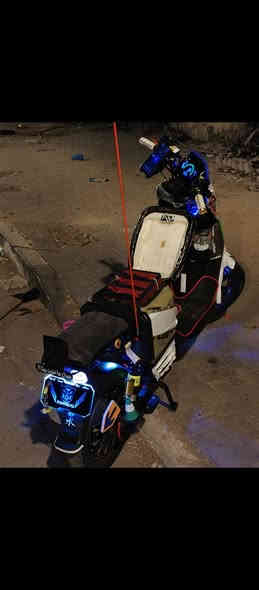 سلام عليكم 
دراجه نوع R11 مديل 26
دراجه نضافه ونصبه وبيهه شلعه تخبل 
1_مزوده بطاريات 6 حجمهن 32
2_مزوده عقل 72
3_مزوده ملف 2000 حقيقي
4_ويل صبغ كشخه
5_مزوده يدات بريك 
6_لايتات عيون من غير لايت مالتهه
7_رقم ملون 
8_هورن نيسان وهورن عادي
9_تحكم عن بعد 
10_رجوع للخلف نضام البارك
11_4نمر حقيقي 
12_سرعه من 60 الى 75 حسب الوزن 
13 _سيبايه خلفيه جماليه فقط 
14_ستان صفح ملون اساسي وليس صبغ 
مواصفات خير من الله 
سعرهه 650 وبيهه مجال او تريده وضعيه الشركه هم عادي وسعر اقل ب 580 
رقمي ***********
عنواني بصره جمهوريه اذا مو شراي لا تتواصل رجائن
