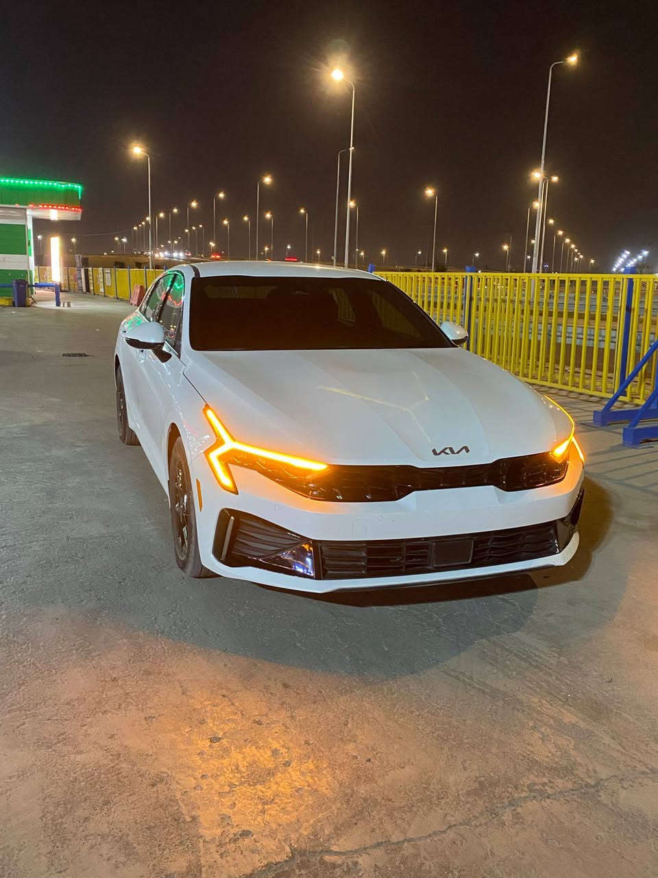 السلام عليكم سيارة البيع كي فايف موديل 2025كفالة من الضربة والقرق كتاب شهداء بصرة دخول جديد السعر 220او بيها مجال العنوان البصرة حي الحسين شارع الطاك اتصال ‏‪0771 888 5677‬‏ البصرة, العراق
