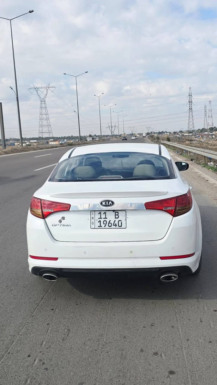 سلام عليكم
كيا اوبتيما 2012 خليجي 
كفاله صبغ و تبديل 
السعر 125 
فول موصفات عدا الفتحاه 
مكينه 2400 دوش 
مكاني بغداد اليوسفيه
رقم بغداد دولي 
هاتف ***********
