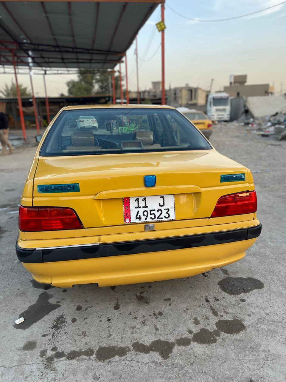 السلام عليكم
بيجو بارص 2015 
جاملغ وبنيد مبدل 
سنويه جديده هيئه مصفره 
سياره جاهزه من كلشي 
العنوان بغداد الشرطه الخامسه 
***********
السعر 45 وبيها مجال
