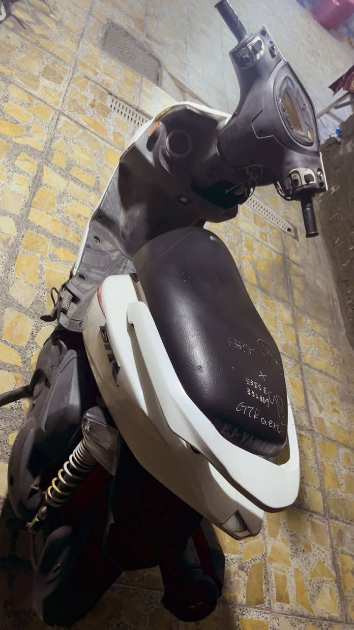 سلام عليكم شباب دراجه جي تي ار رمبه صاره 22 يوم اوراق معرض بيه دراجه كفاله عامه وجيب الف فيتر وفحص /محتاج اريد ابيعه السعر مليون و50 بيه مجال الرقم *********** اني خادم متواجد وساب مكان بغداد مدينة الصدر
