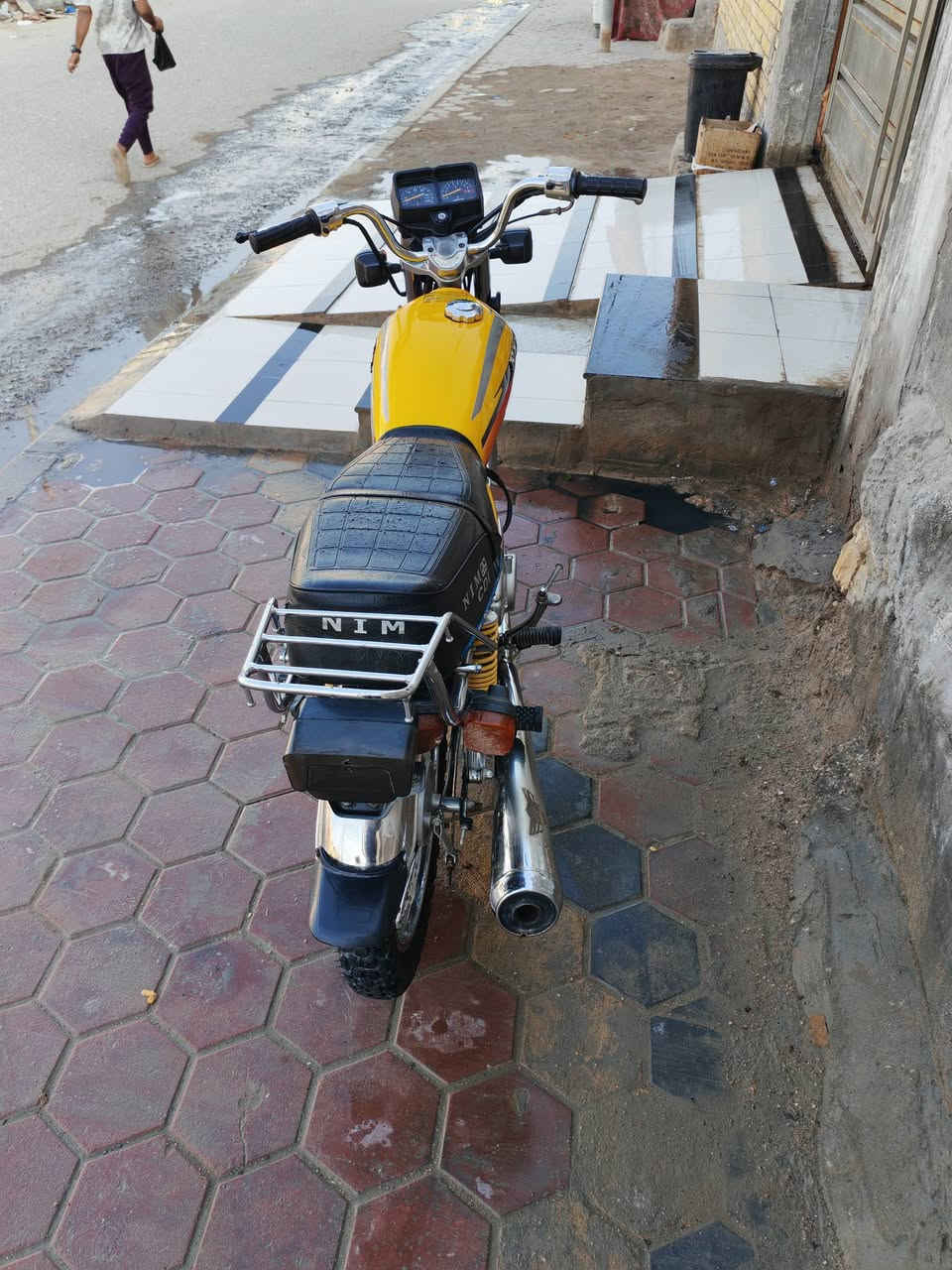 نامه امتياز 23 أوراق
مامفتوحه نضيفه ما مفيلزه
ناصريه مركز
السعر900الف بيها مجال
***********
***********
