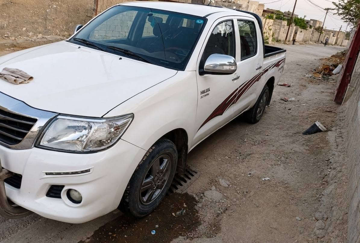 اللبيع او مراوس 
فلاونزه 2014 كويتي كير عادي فول مواصفات كفاله عامه رقم قادسيه 
السعر 188 وبيها مجال بسيط 
العنوان ذي قار الدوايه 
***********
