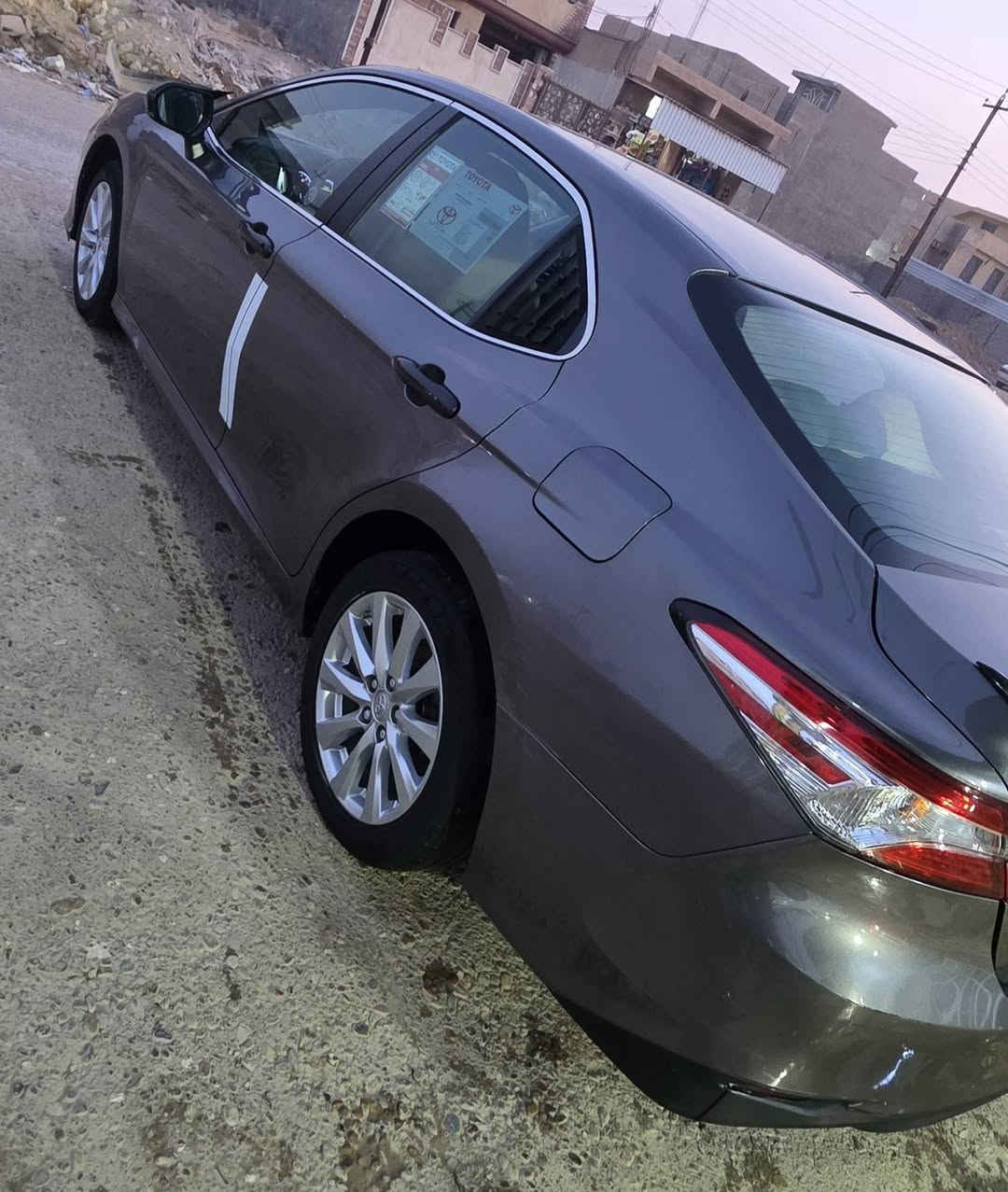 بسبب الوعود الكاذبه أعيد النشر
سياره كامري موديل 19
 مواصفات معروفه 
صبغ قطعتين فقط سونار مرفق 
١-مكينه كير خير من الله
تحكمات ستيرن
تدفئه بالكشنات 
-شاشه كبيره 
-مكينه ٤ سلندر 2500
رادار أمامي 
-عدادات سبورت
-صور حادث مرفق 
-سوناره موجود بال صور 
-وتم تنزيل السعر إلى 146 ورقه وبيه مجال 
-عنوان دجيل 
الاستفسار -على الرقم او اتصال ***********
