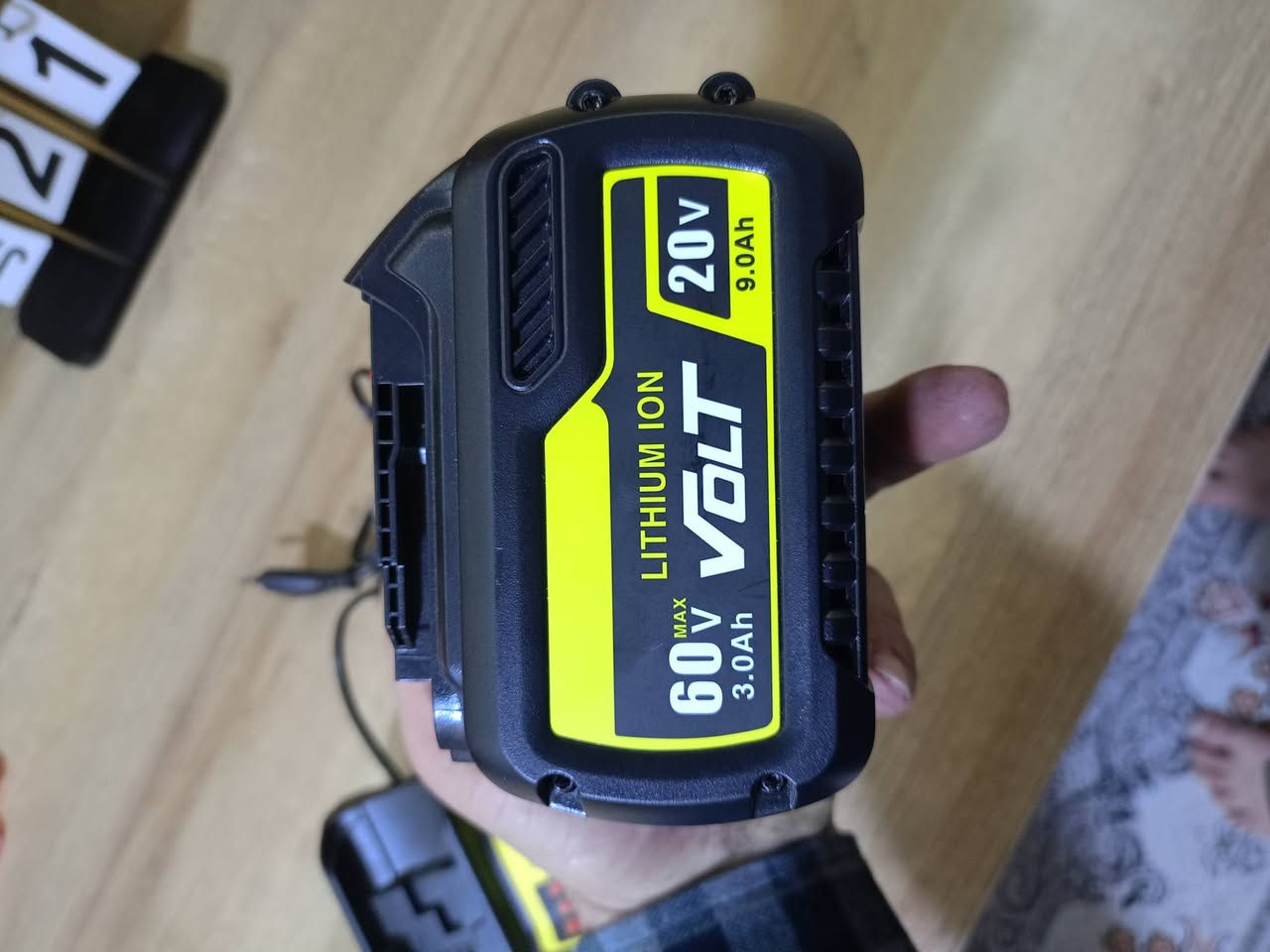 بطارية ديوالت حجم كبير 15 خلاية 9 امبير مع شاحنة أمزون أوروبى
50 ألف أول تم توصيل موجود


**إذا كنت صاحب هذا الإعلان وتريد حذفه لأي سبب، رجاءا أرسل رسالة إلى الدعم الفني**