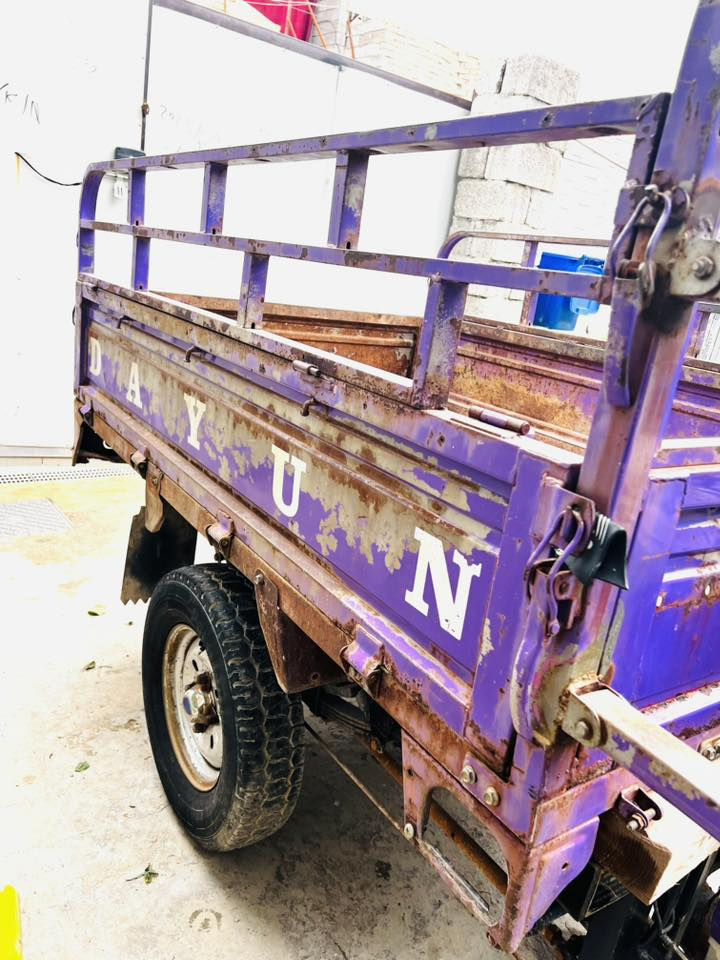 سلام عليكم ستوته دايوان 2020 أوراق كامله اصولي المكان زعفرانيه شوفت عينك الستوته خير من الله السعر 800 وبيها مجال مو شراي لاتتصل ***********
