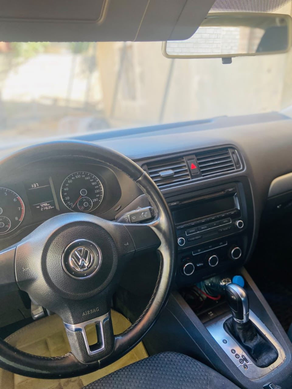 السلام عليكم
للبيع جيتاا موديل 2015 اكلين شرط السونار جديد
بسعر 125 وبيها مجال
السيارة كلها وضع الشركه كبس
تنفس طبيعي مو تيربوو
الاستفسار مكان السياره العلم وحياكم
رقم ***********
