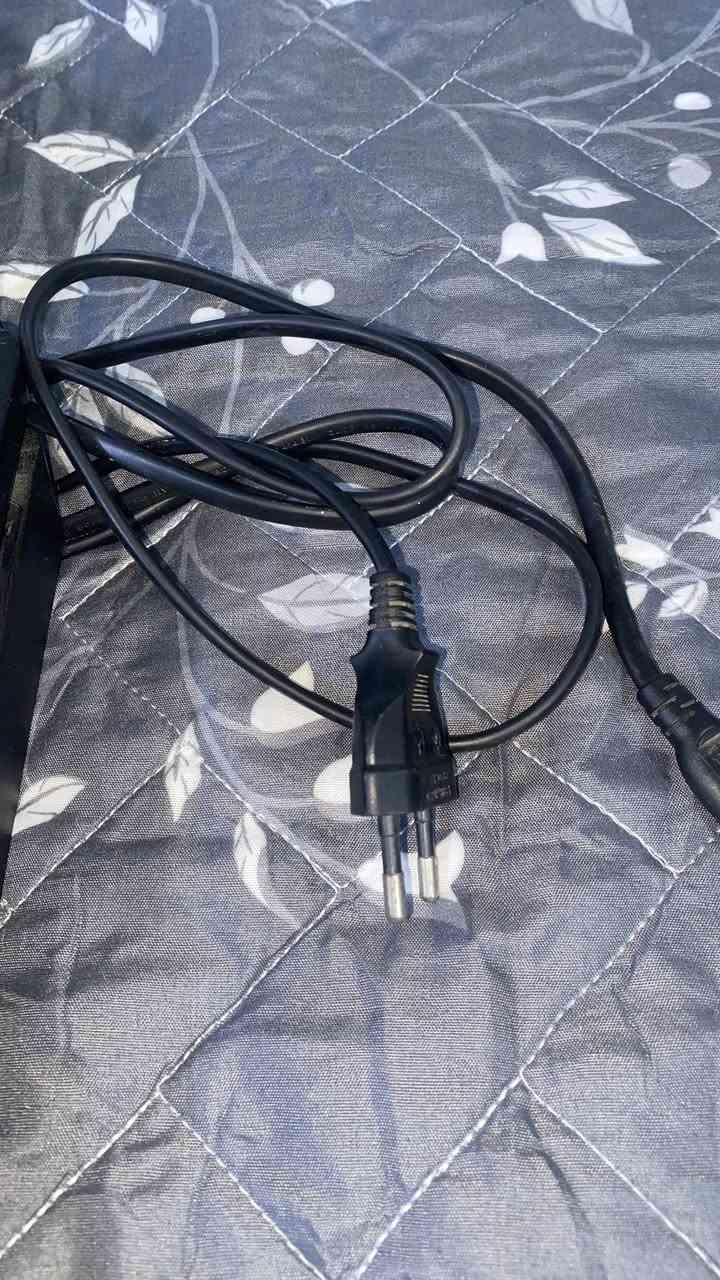 سلام عليكم 
اخوان باليستيشن 4 للبيع 
ويه كامل ملحقاته كيبل 4K 
2 جوستك وحده اصلي وحده تجاري درجه اولئ 
ويه حساب بي فيفا ٢٥ وجي تي اي وبيس تنزله انتَ وبلايتام الجزاء الاول 
السعر 150 ألف وبي مجال (مستعجل علئ بيعه)
المكان بغداد الامين الثانيه


**إذا كنت صاحب هذا الإعلان وتريد حذفه لأي سبب، رجاءا أرسل رسالة إلى الدعم الفني**